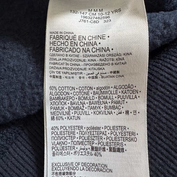 Levi’s navy blue hoodie with red Levi’s logo. Boys size medium - Picture 4 of 14